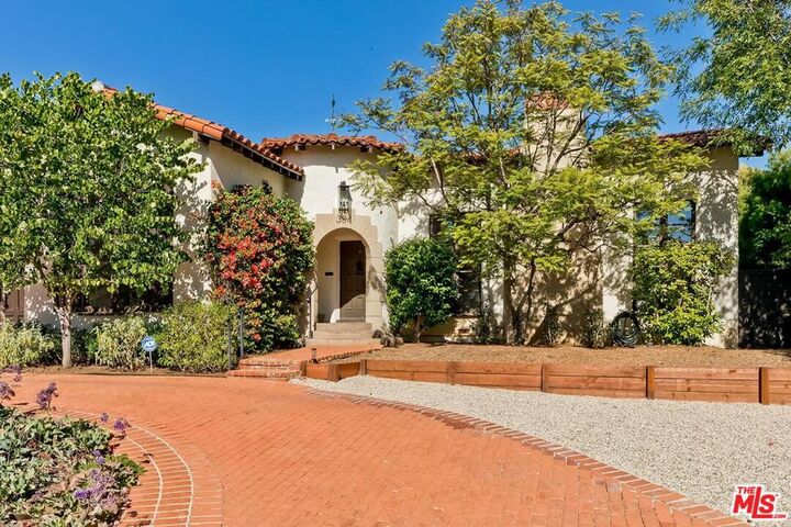 Property Photo: 384 N Bonhill Road CA 90049