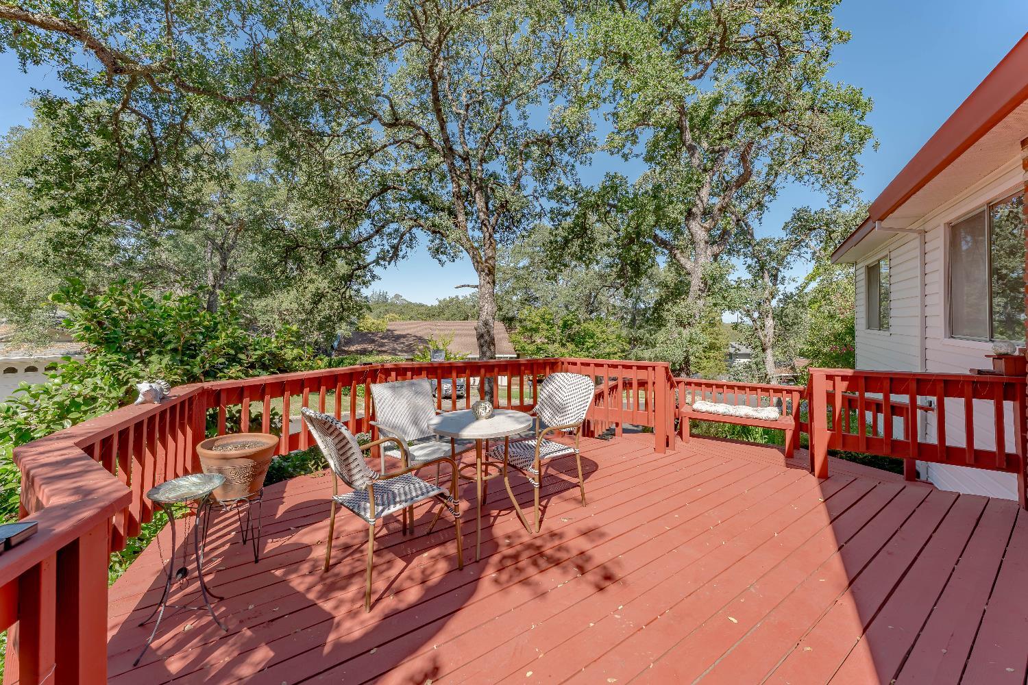 Property Photo: 2521 Starmount Way CA 95762