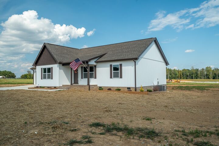 Property Photo: 194 Beartown Road TN 38469