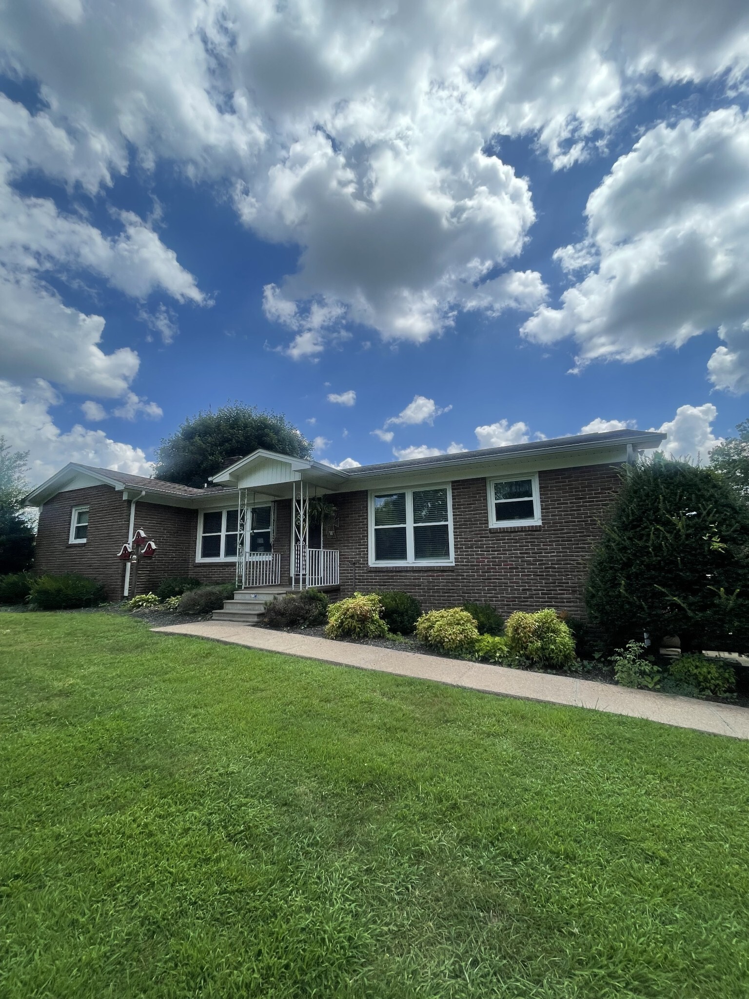 Property Photo: 20 Bedrock Rd S TN 38483