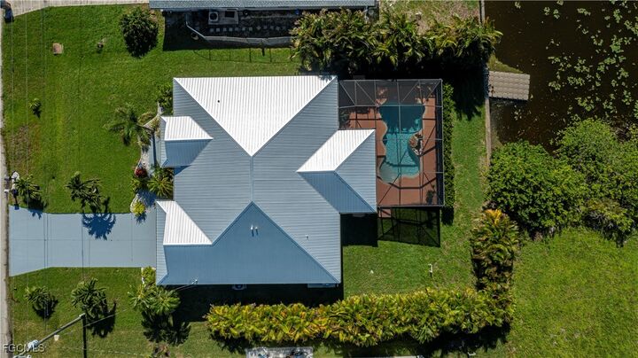 Property Photo:  320 NW 13th Street  FL 33993 