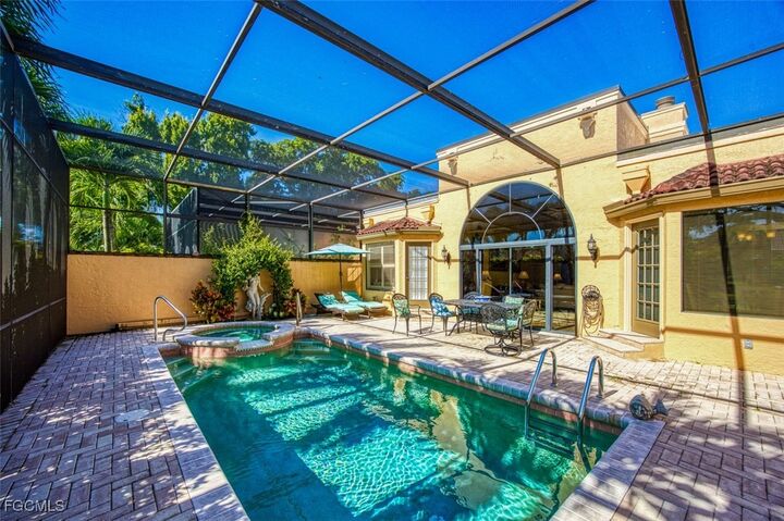 Property Photo:  1414 Thistledown Way  FL 33901 