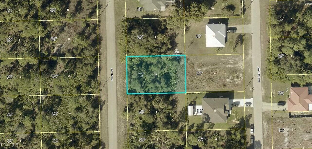 Property Photo: 2014 Polar Avenue FL 33920