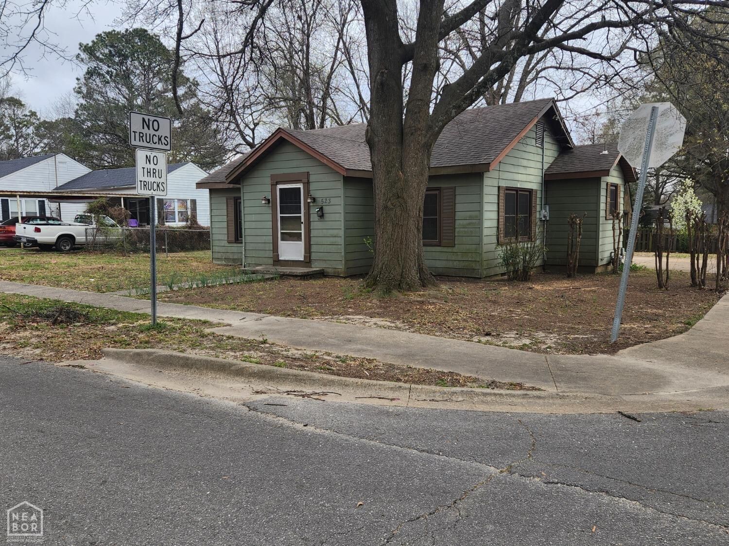 Property Photo: 523 W Thomas Avenue AR 72401