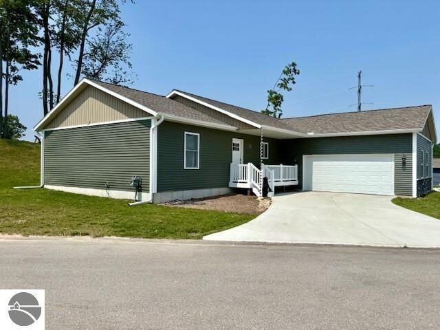 Property Photo:  1420 Umber Drive  MI 49696 