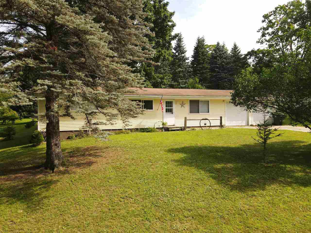 109 Mary  East Jordan MI 49727 photo