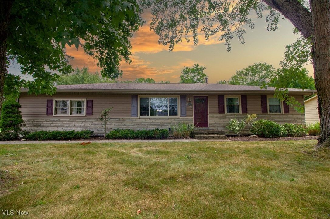 Property Photo:  2505 Vollmer Drive  OH 44511 