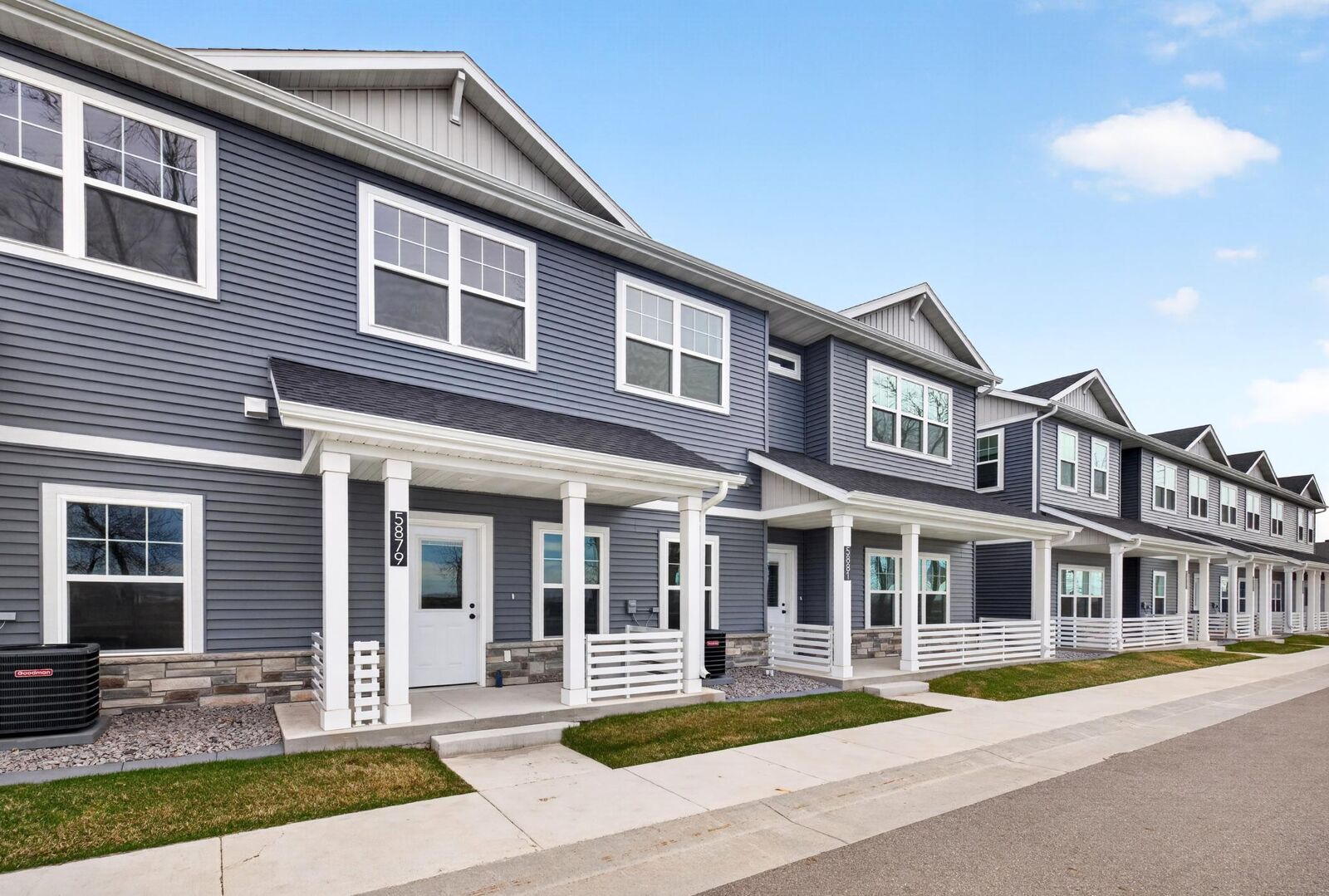 Property Photo:  5879 41 Street S  ND 58104 