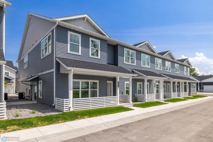 Property Photo:  5881 41 Street S  ND 58104 