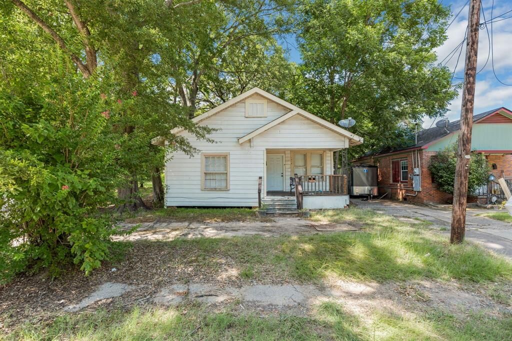 Property Photo:  1418 Natalie Street  LA 71108 
