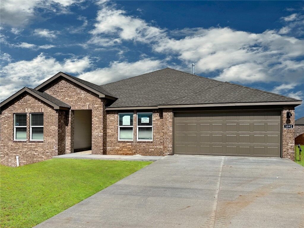 Property Photo:  511 Crystal Drive  AR 72753 
