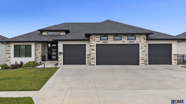 Property Photo: 10220 Starlight Bay NE 68527