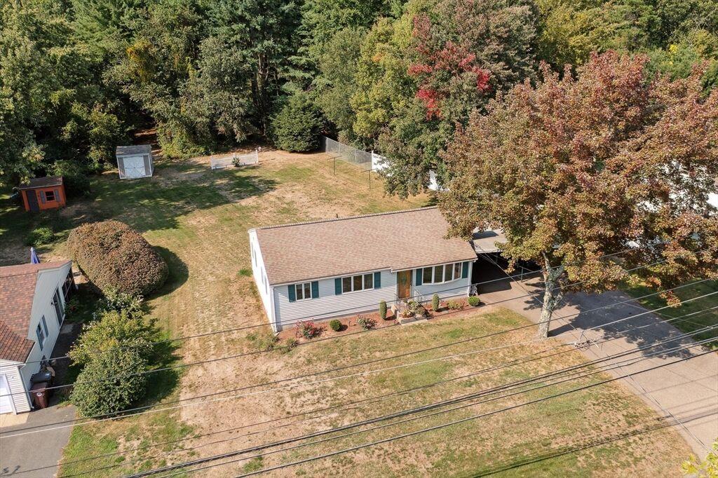 Property Photo:  726 Holyoke Rd  MA 01085 