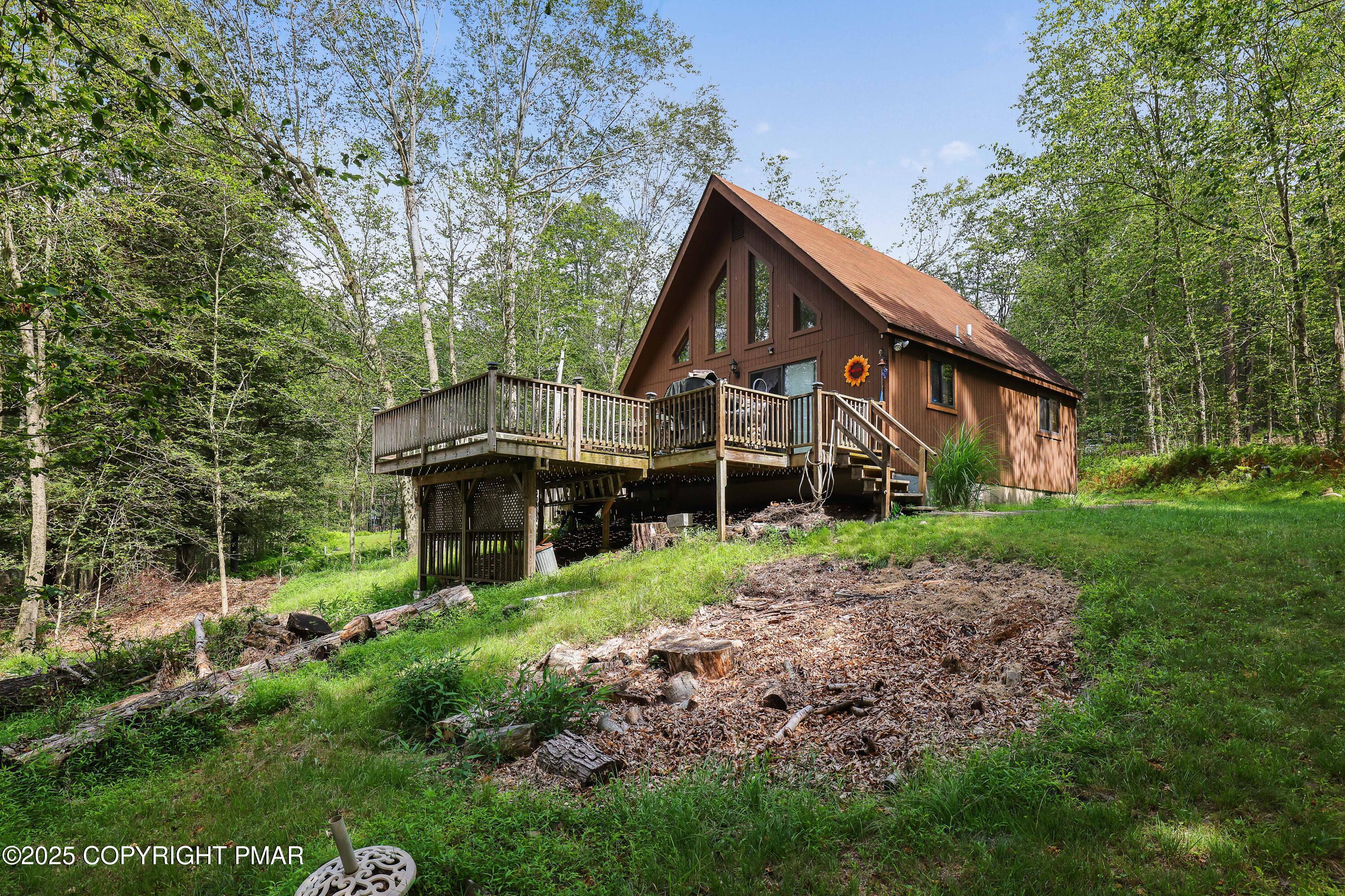 Property Photo: 126 Fly Rod Court PA 18466
