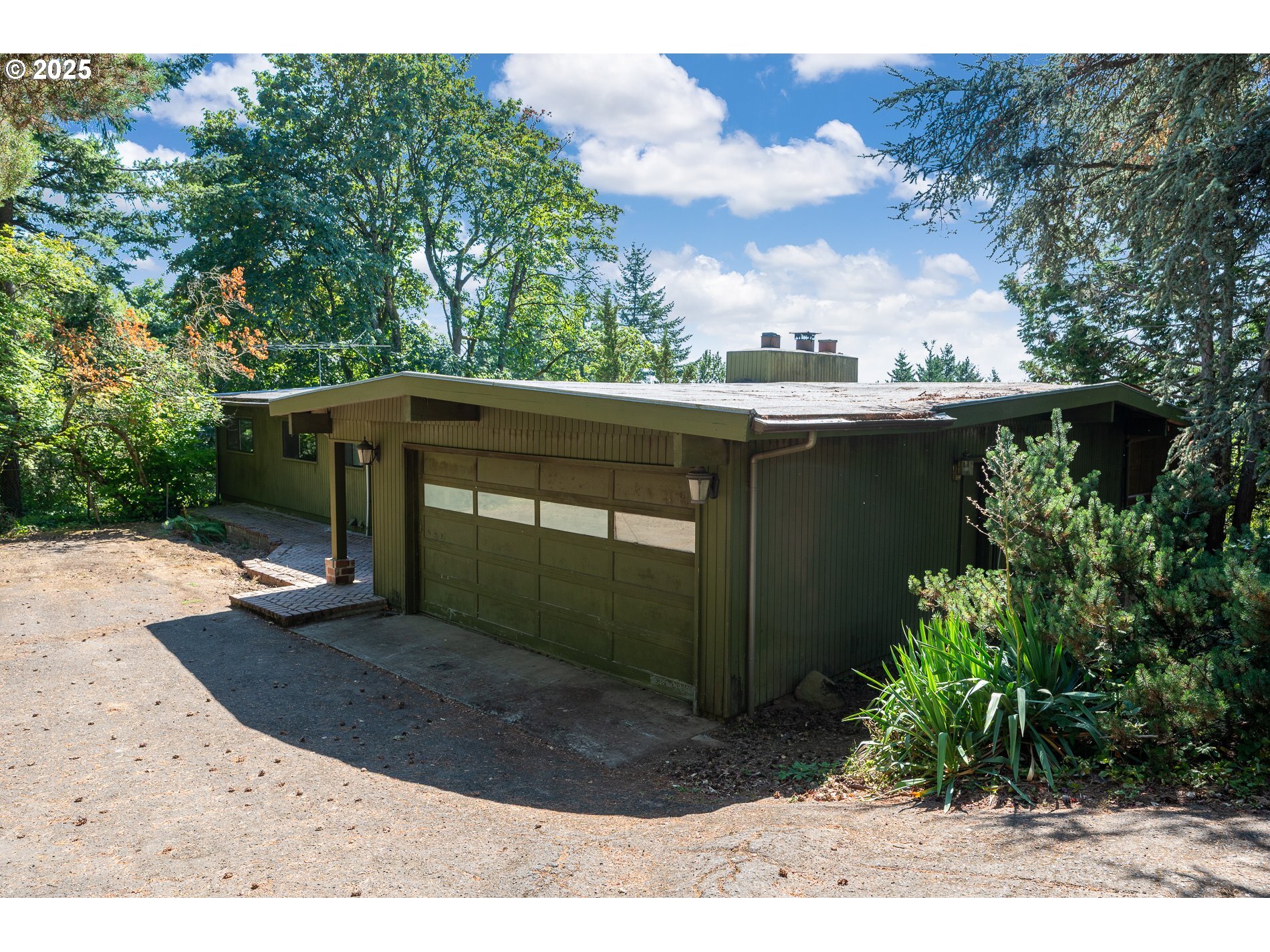 Property Photo:  10686 SE Idleman Rd  OR 97086 