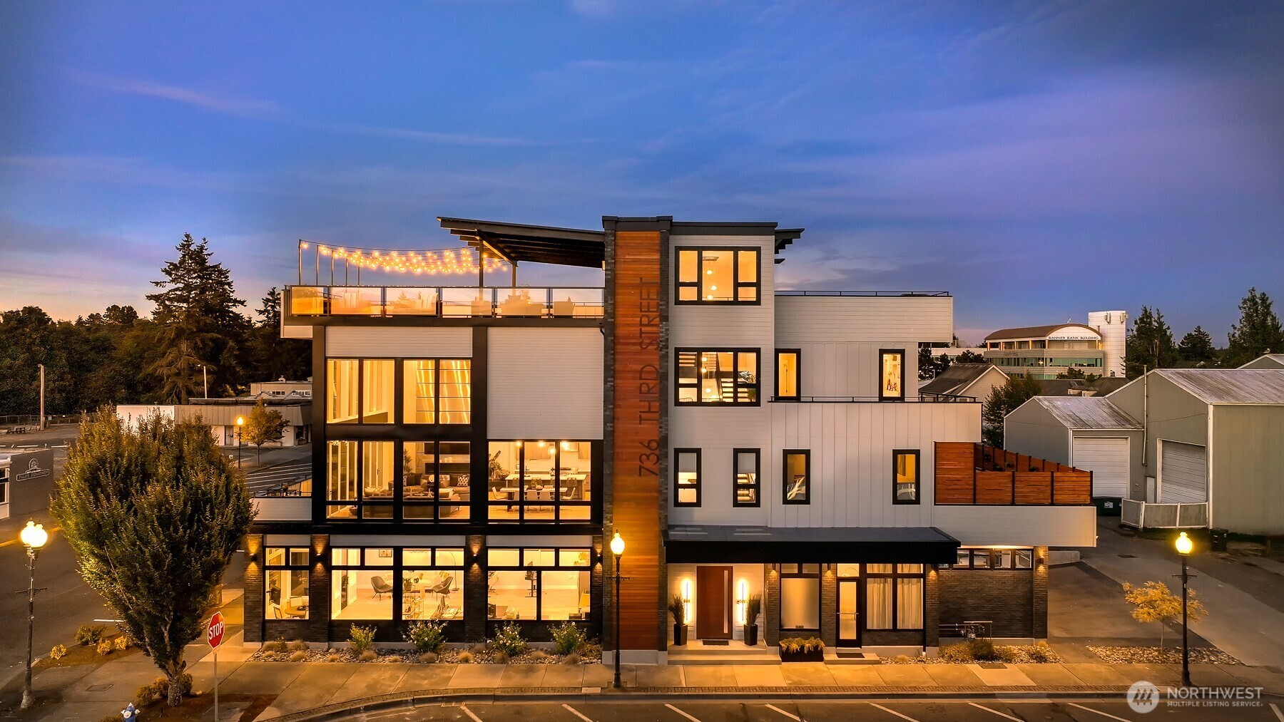 Property Photo:  736  Third Street  WA 98230 