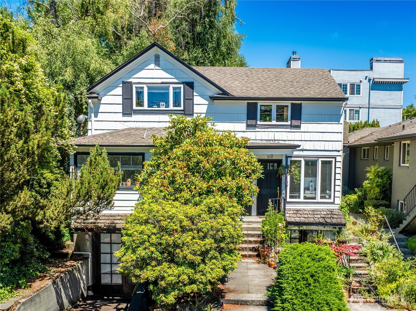 910 E Prospect Street  Seattle WA 98102 photo