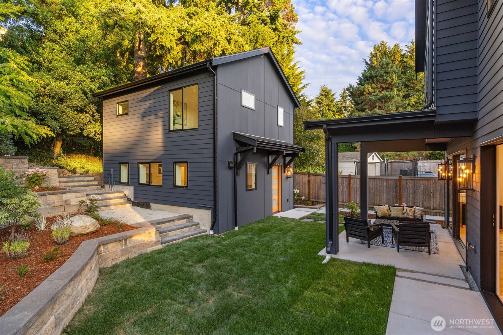 Property Photo:  3832  32nd Avenue W  WA 98199 
