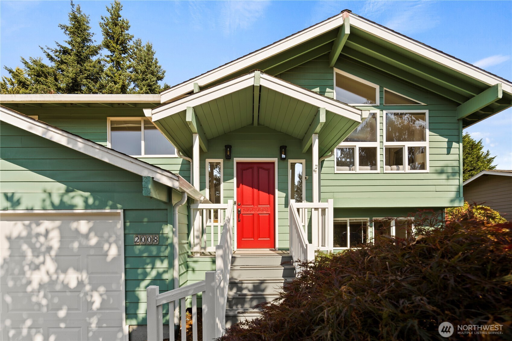 Property Photo: 2008 Anacortes Avenue NE WA 98059