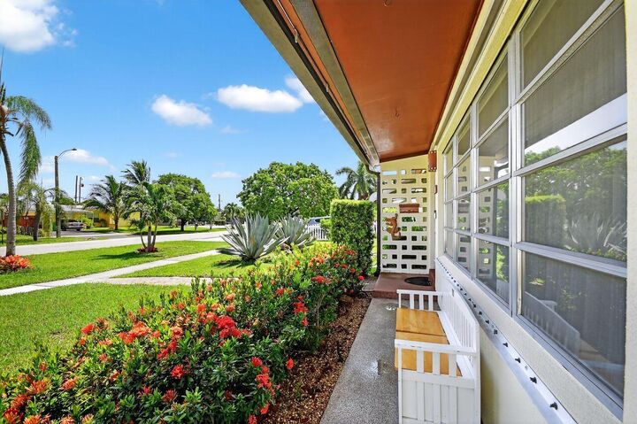 Property Photo:  133 Greenbrier Drive  FL 33461 