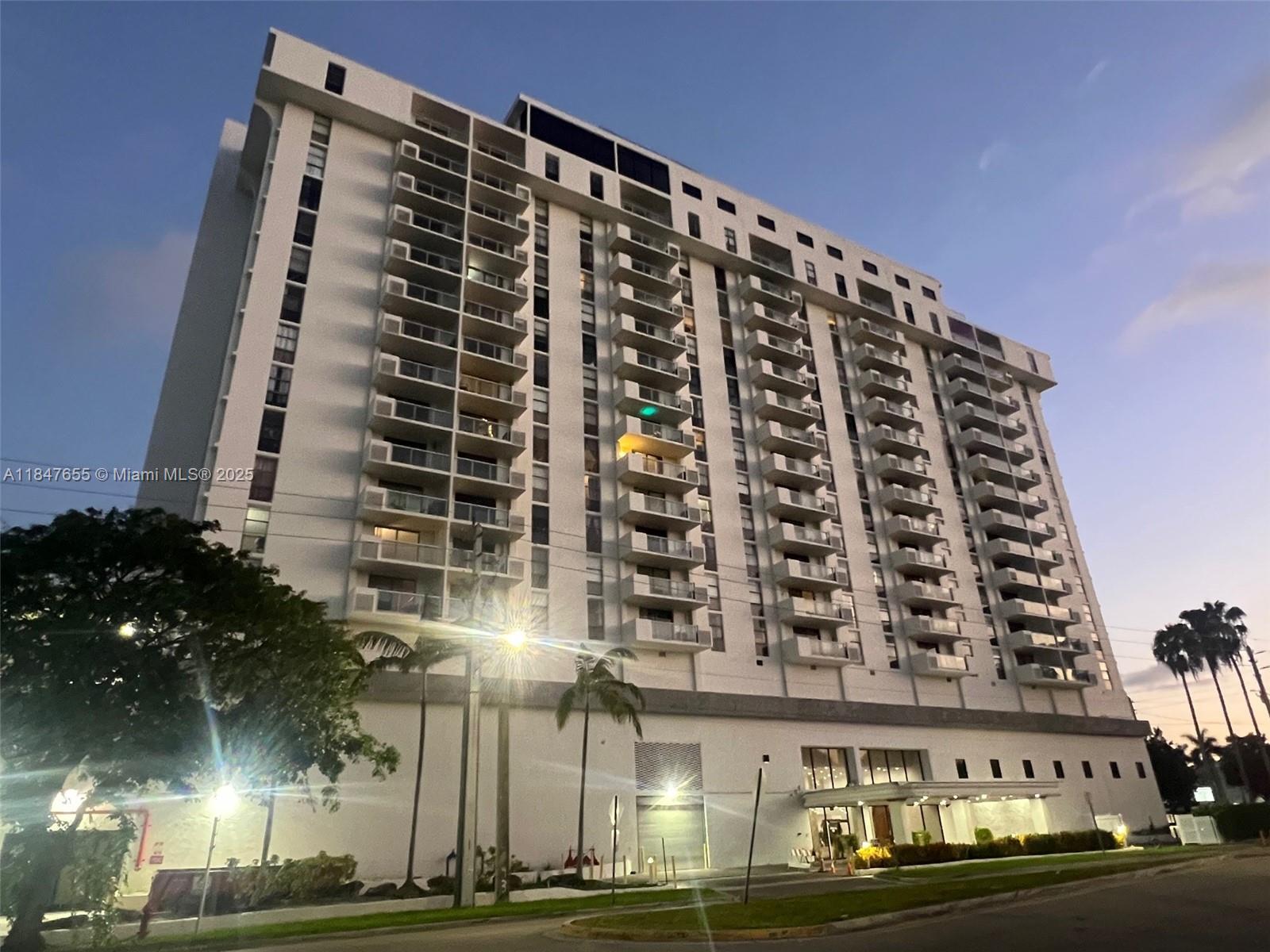 Property Photo: 13499 Biscayne Blvd 407 FL 33181