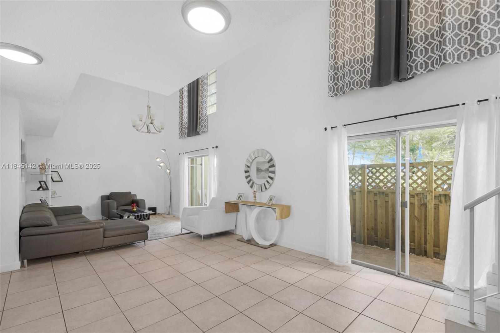 Property Photo: 8500 SW 109th Ave 6-112 FL 33173