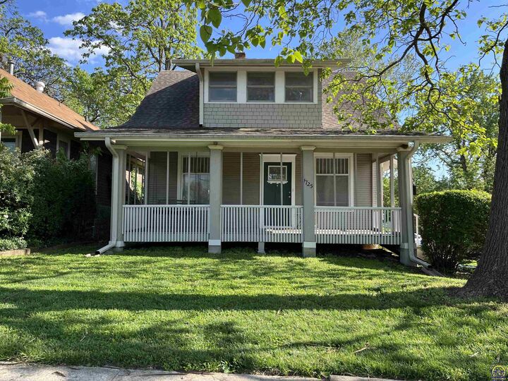 1725 SW 2nd St  Topeka KS 66606 photo