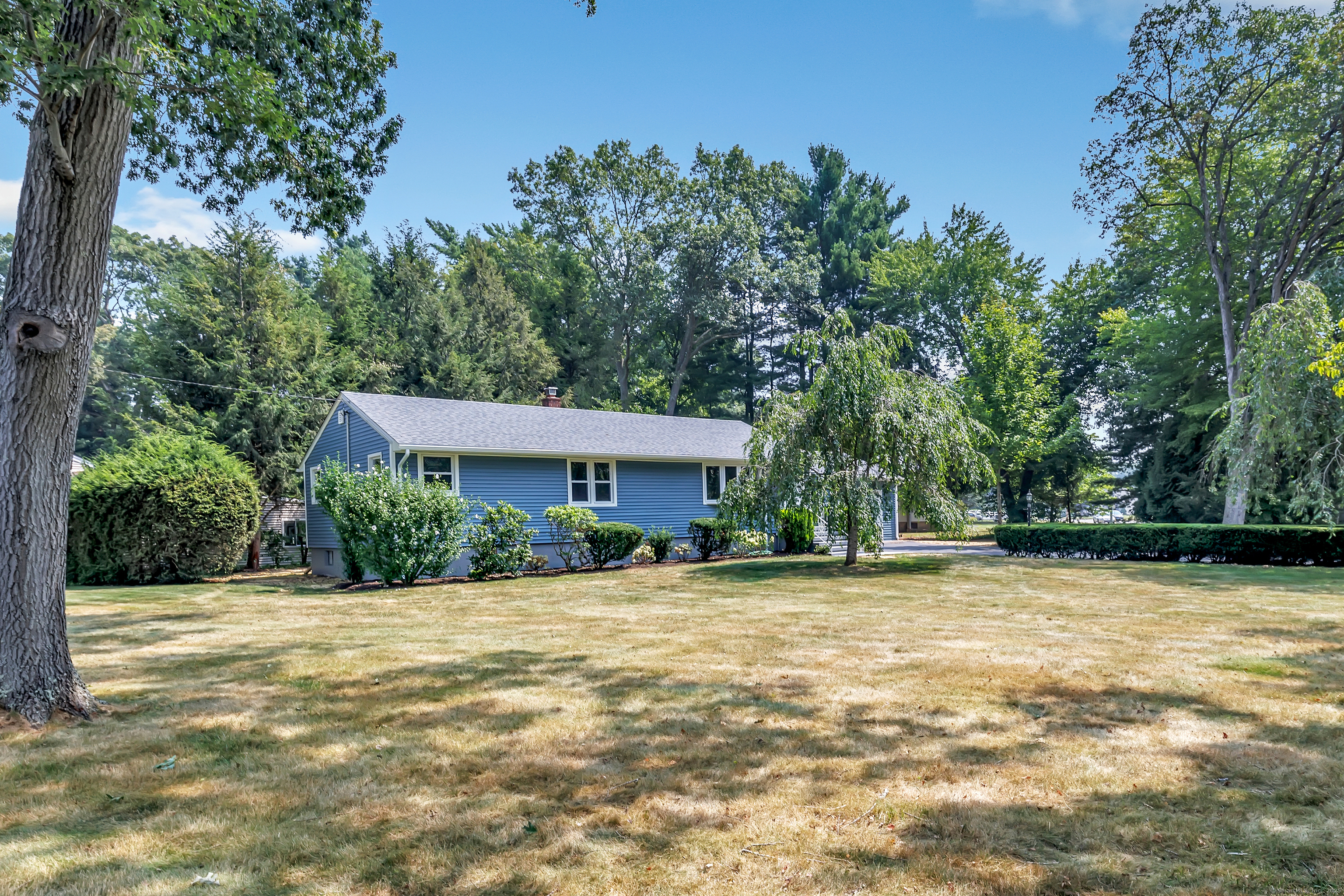 Property Photo:  63 Country Way  CT 06473 