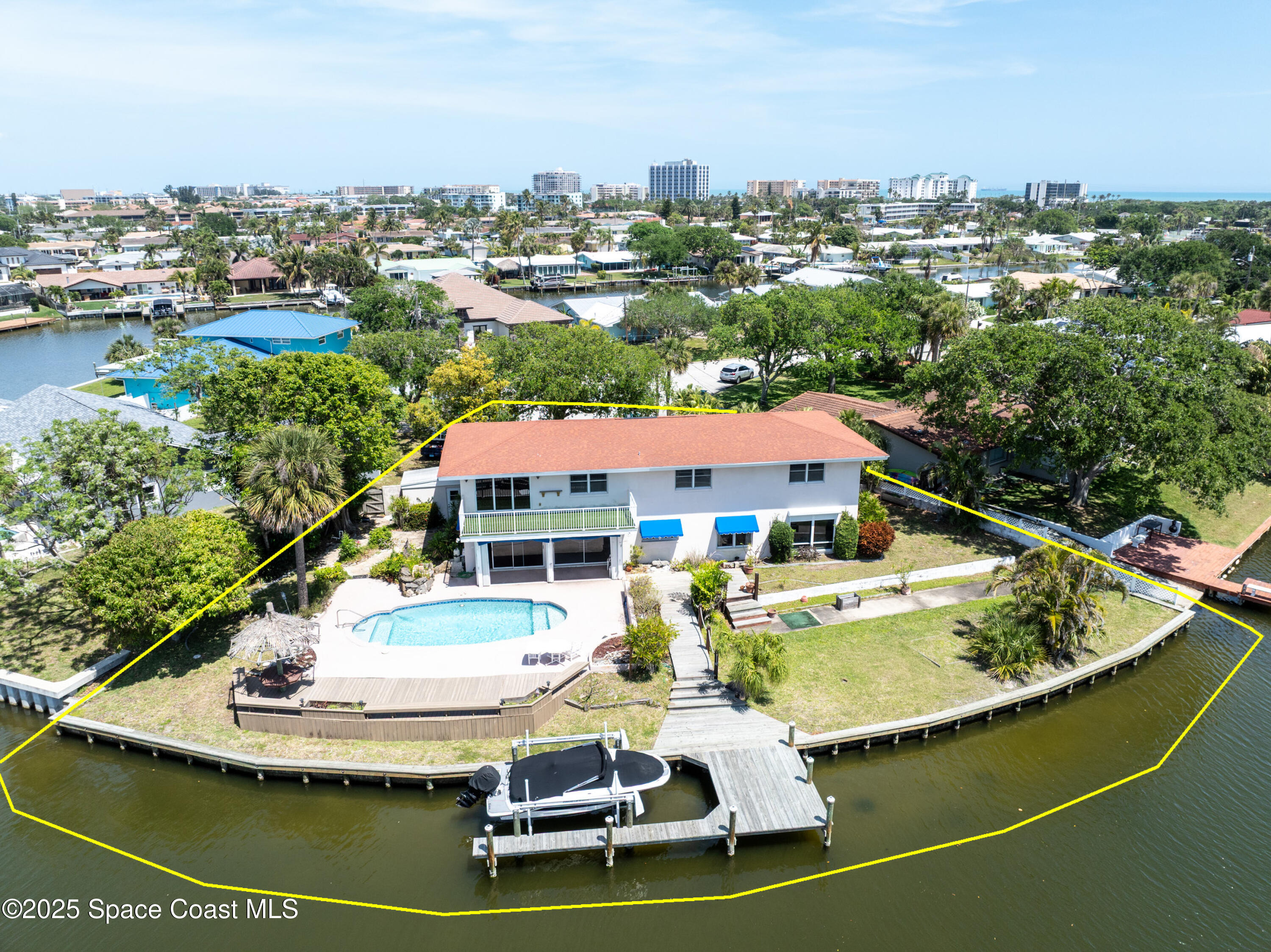 Property Photo: 278 Antigua Drive FL 32931