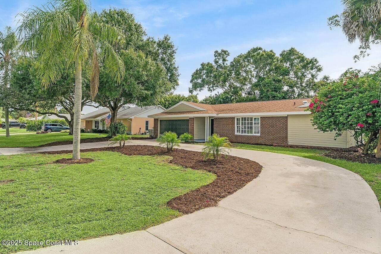 Property Photo: 1236 42nd Avenue FL 32960