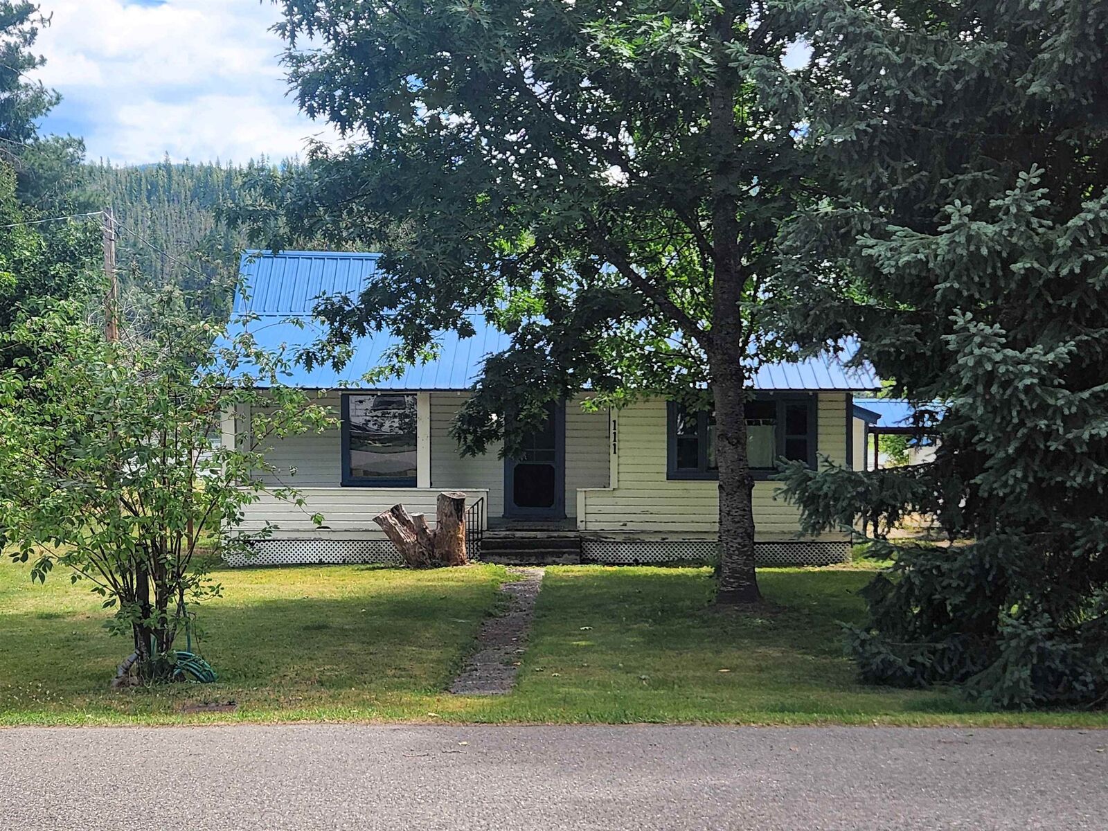 Property Photo:  111 S Main St  WA 99152-9999 