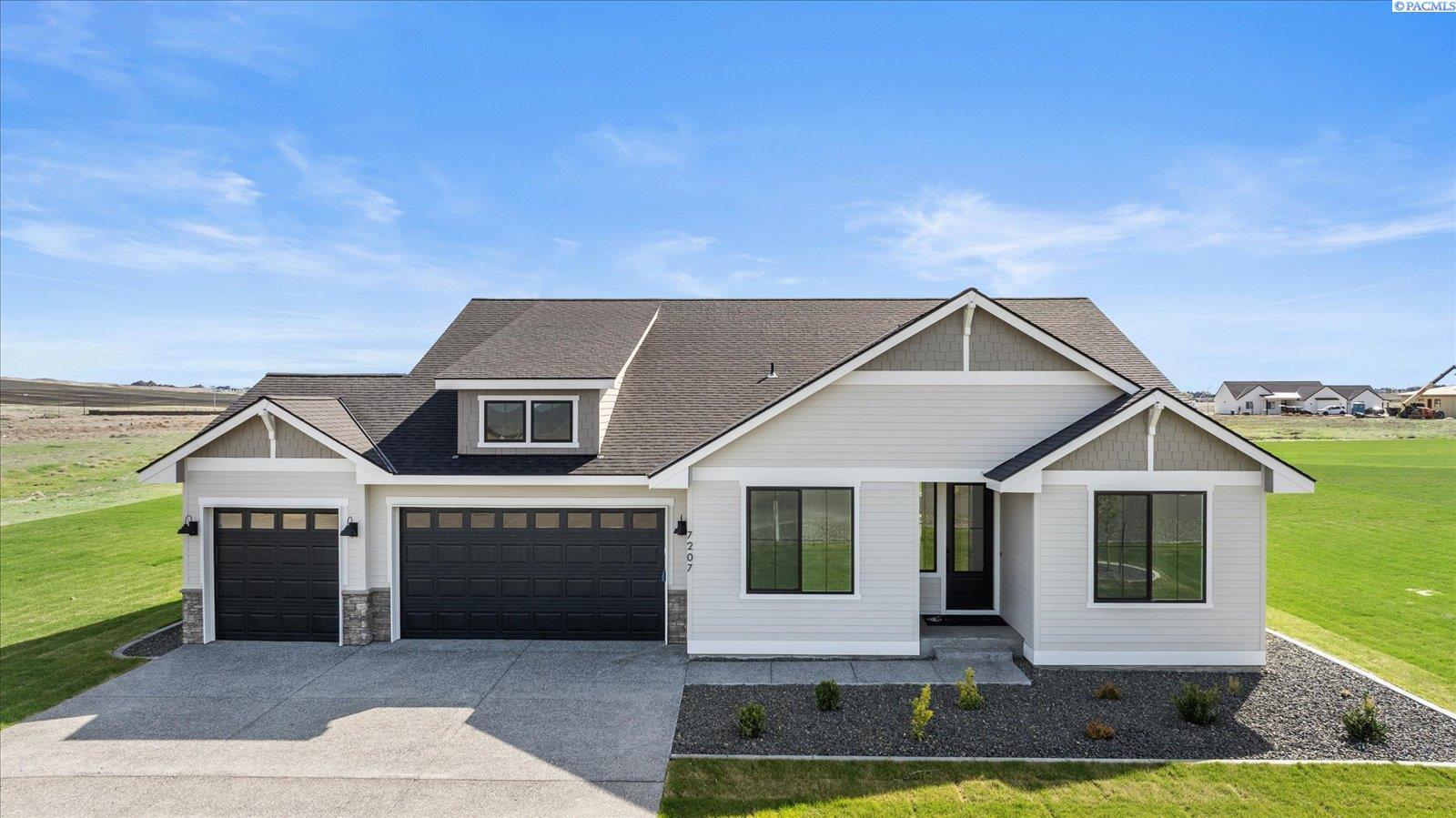 Property Photo:  7207 Ambrosia Street  WA 99338 