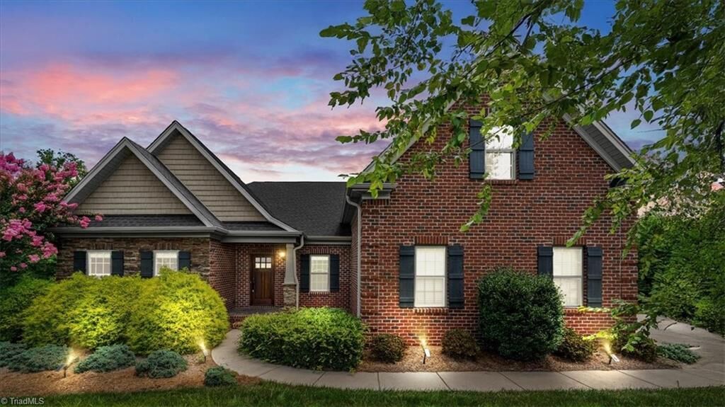 Property Photo: 4006 Steeplegate Drive NC 27370