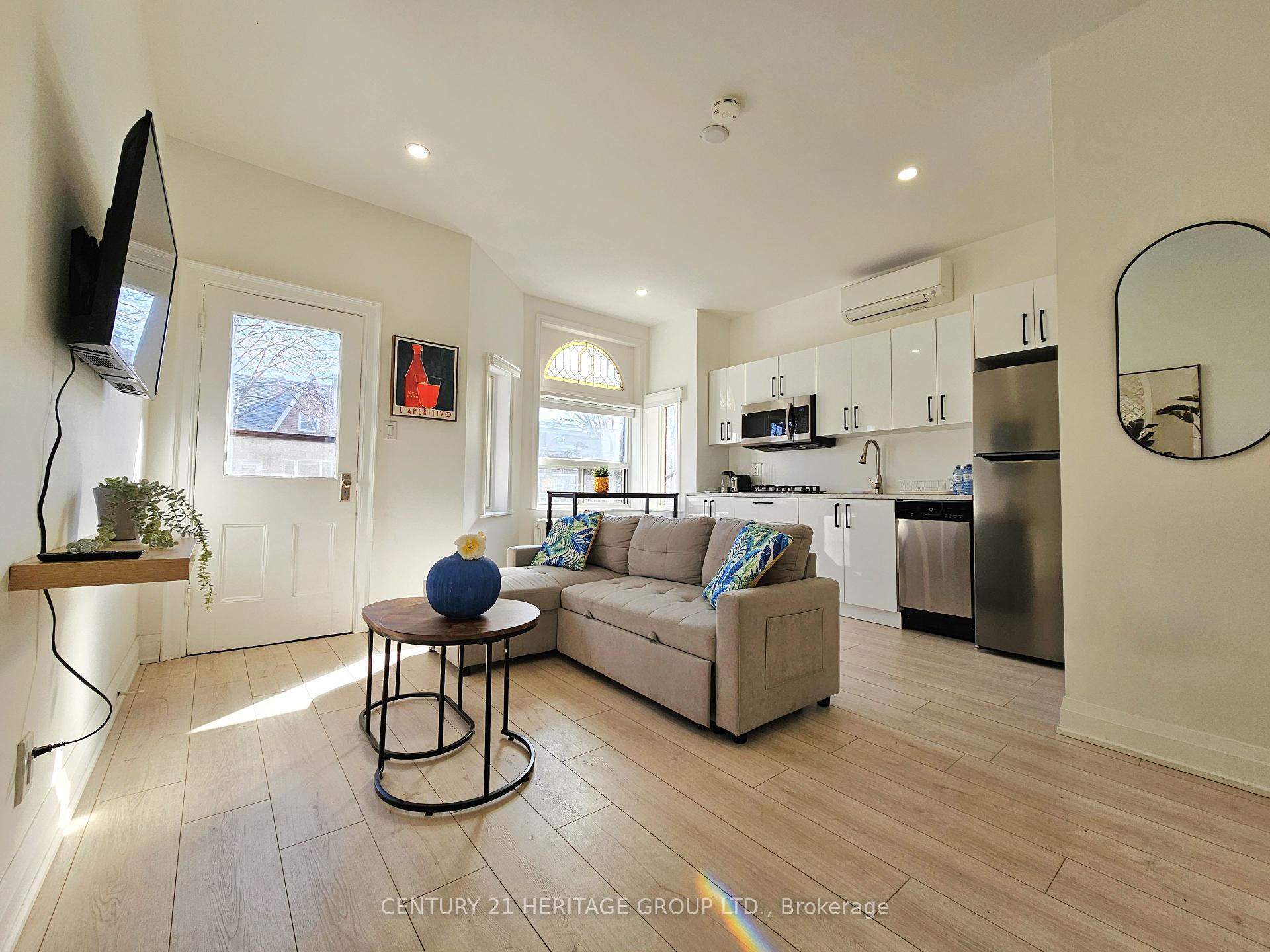Photo de la propriété: 344 Shaw Street 2nd A ON M6J 2X3