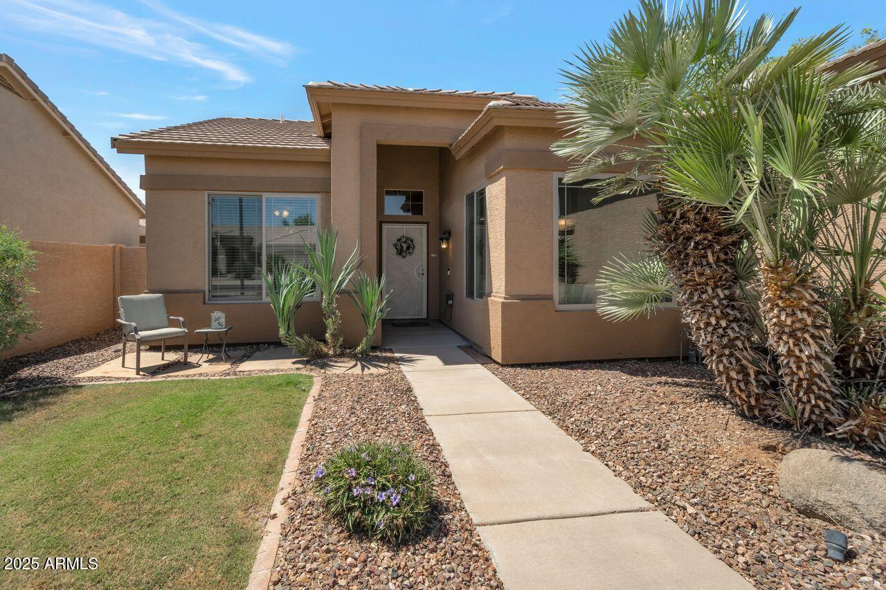 Property Photo: 213 E Smoke Tree Road AZ 85296