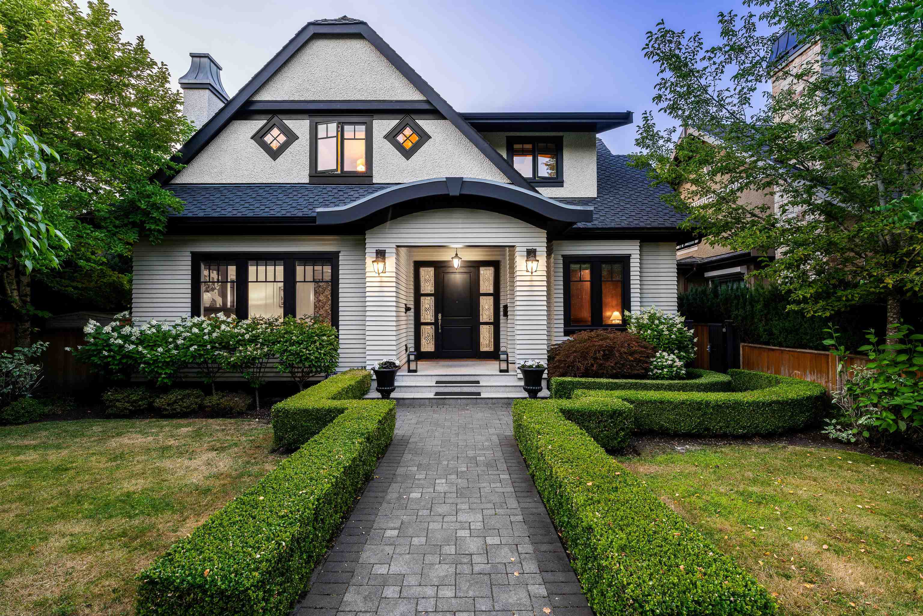 1189 W 32nd Avenue  Vancouver BC V6H 2H8 photo