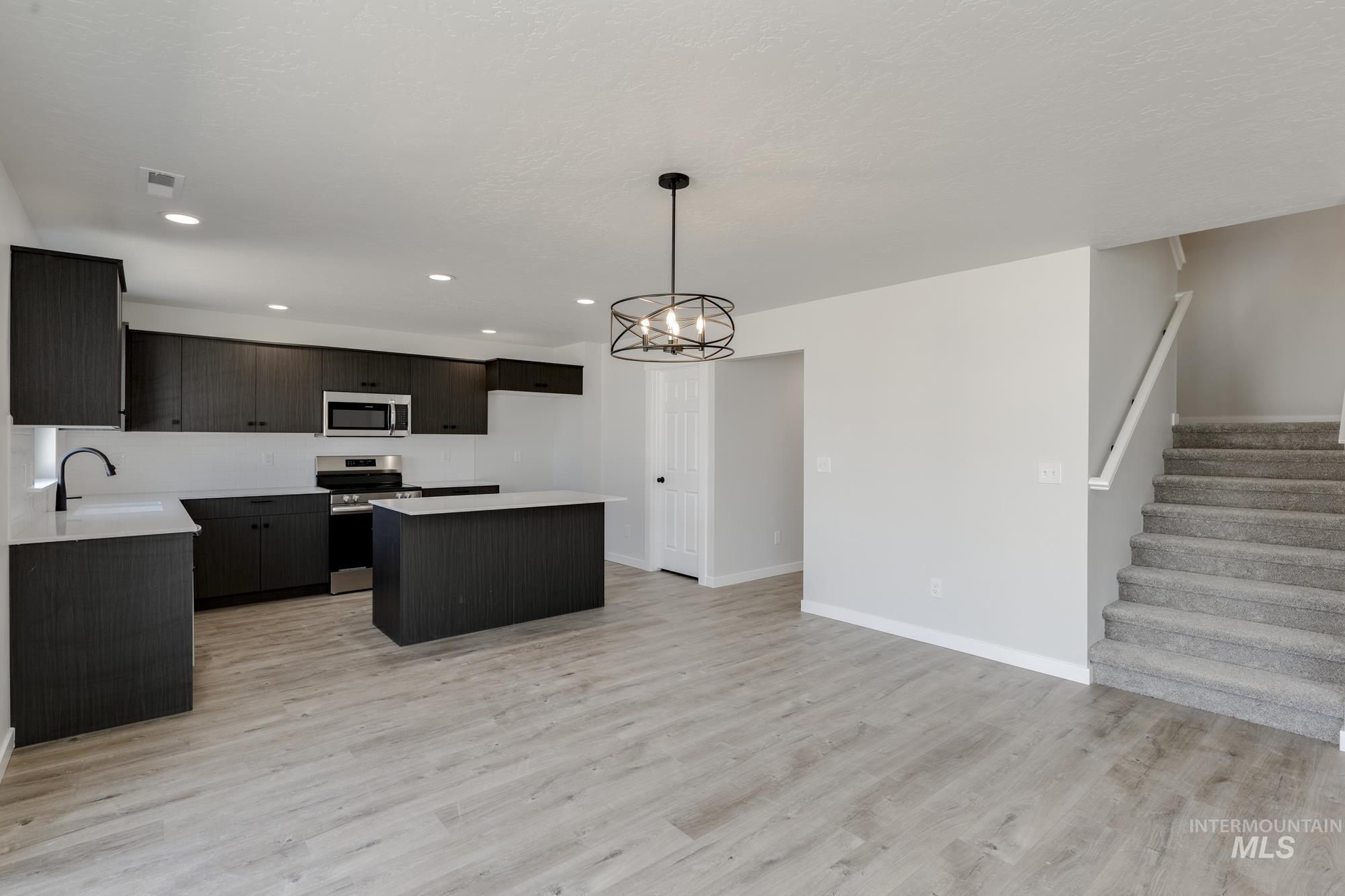 Property Photo: 11092 Noble Dr ID 83605