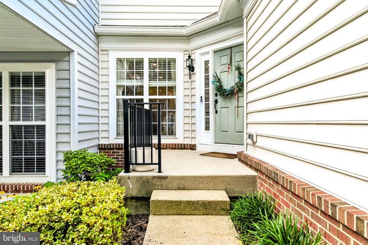 Property Photo:  61 Doe Run Court 89  PA 19380 