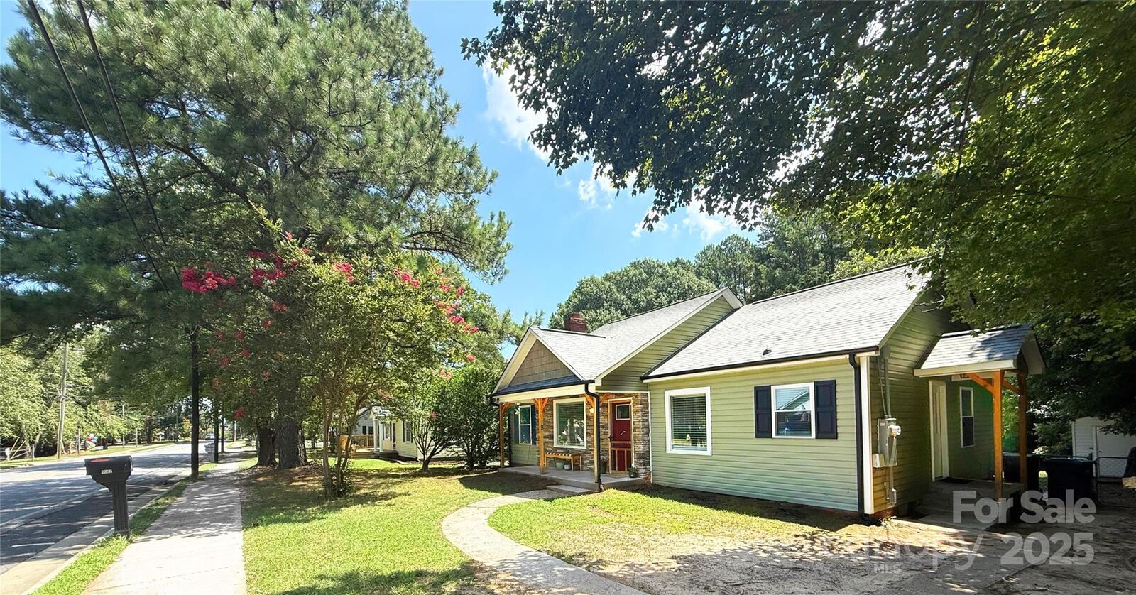 Property Photo: 1062 5th Street NE NC 28601