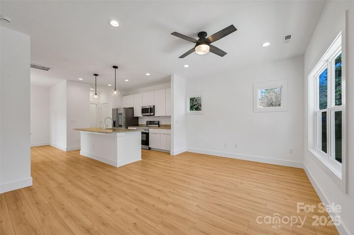Property Photo: 2 Cub Road NC 28806