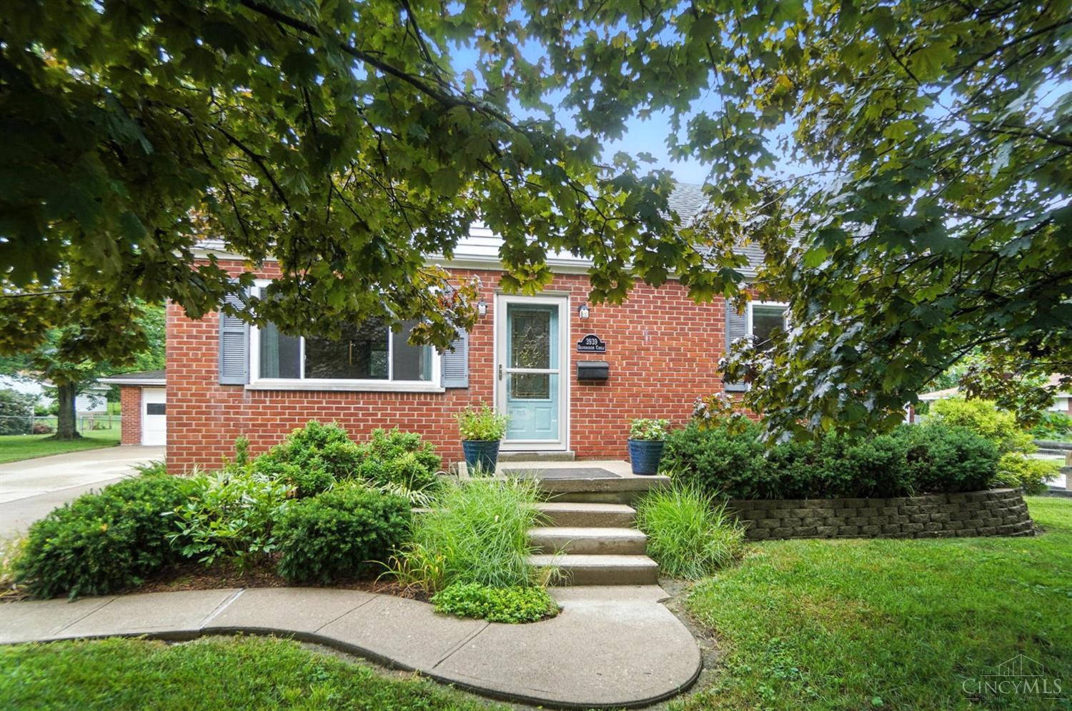 Property Photo: 3939 Beavercreek Circle OH 45241
