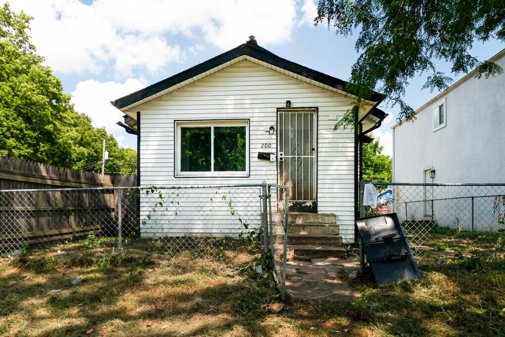 Property Photo:  200 Schultz Avenue  OH 43222 