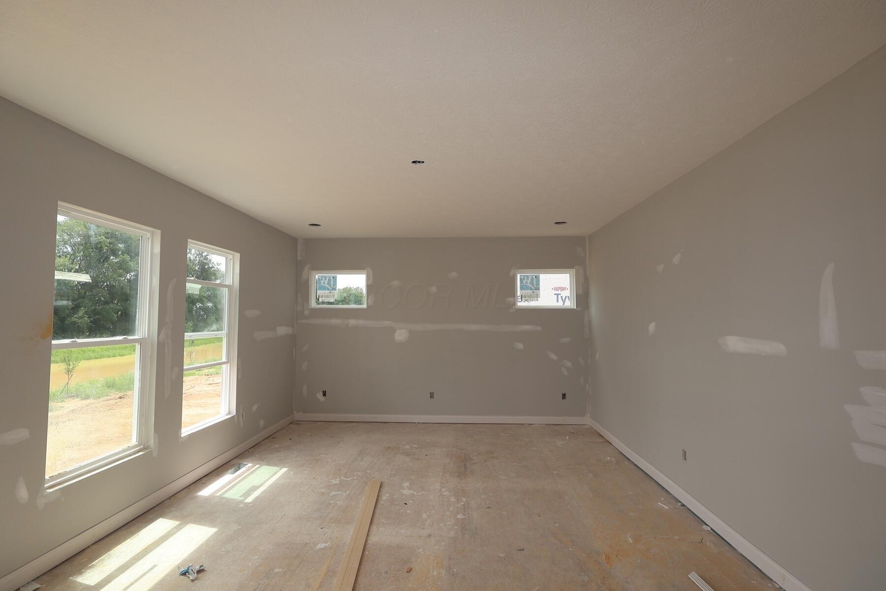 Property Photo: 7806 Collins Drive OH 43068