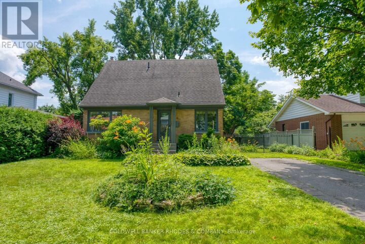 Photo de la propriété: 6 Jeffrey Avenue ON K1K 0E2