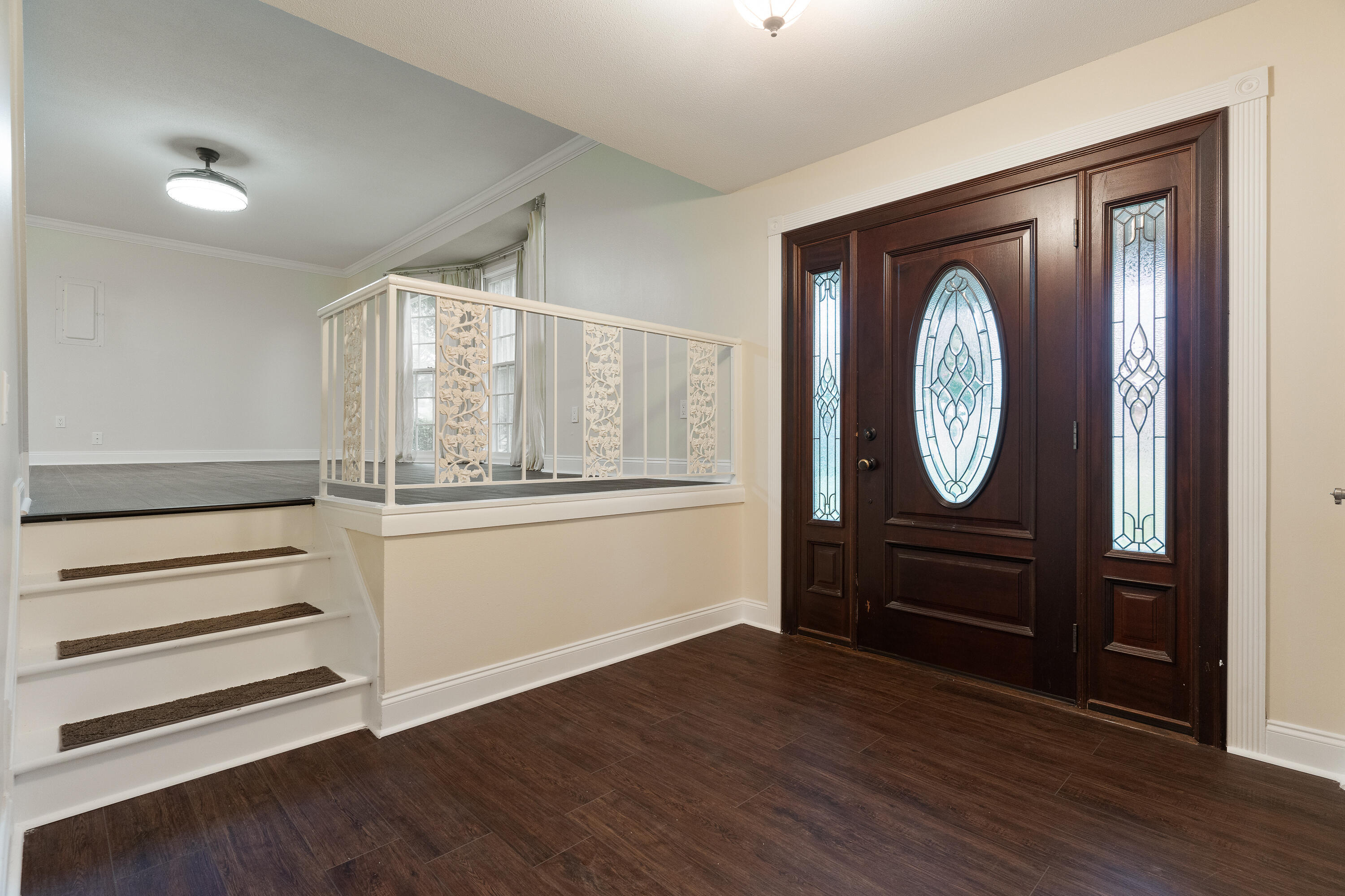 Property Photo:  631 NE Country Club Avenue  FL 32547 