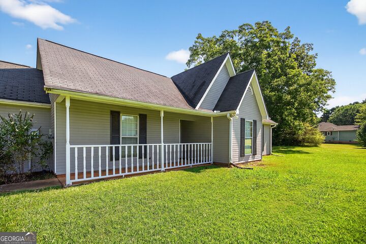 Property Photo:  1680 Drew Allen Road  GA 30292 