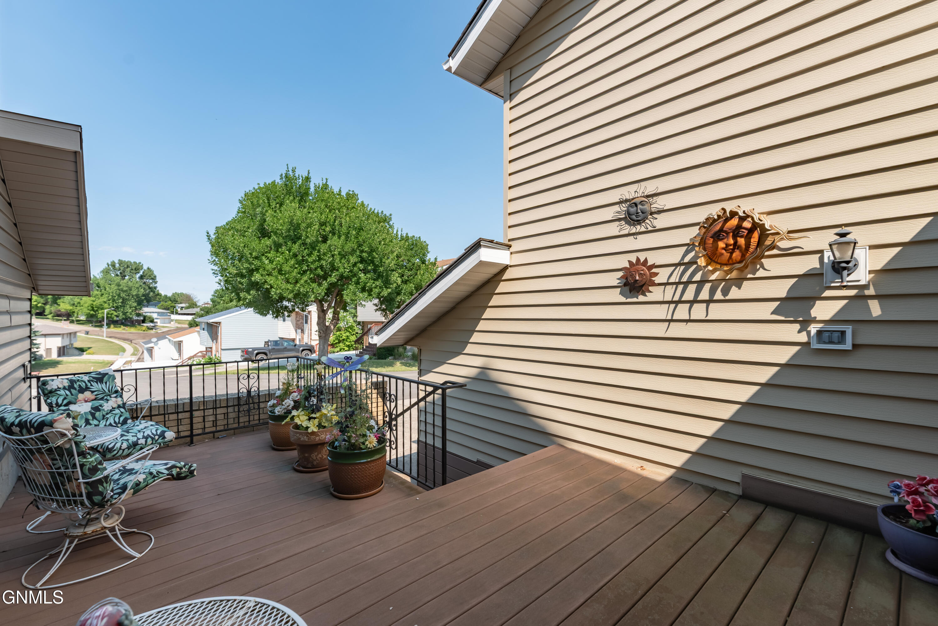 Property Photo: 535 Marilyn Drive NW ND 58554