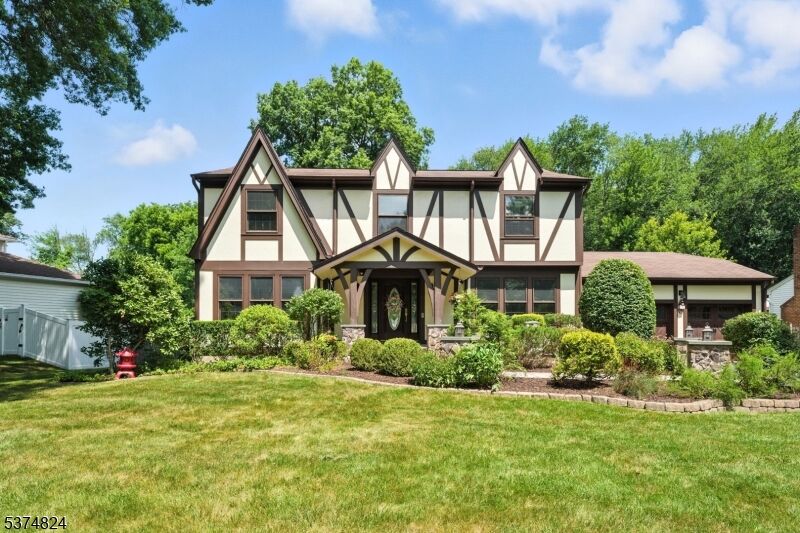 Property Photo:  14 Fox Run  NJ 07834 