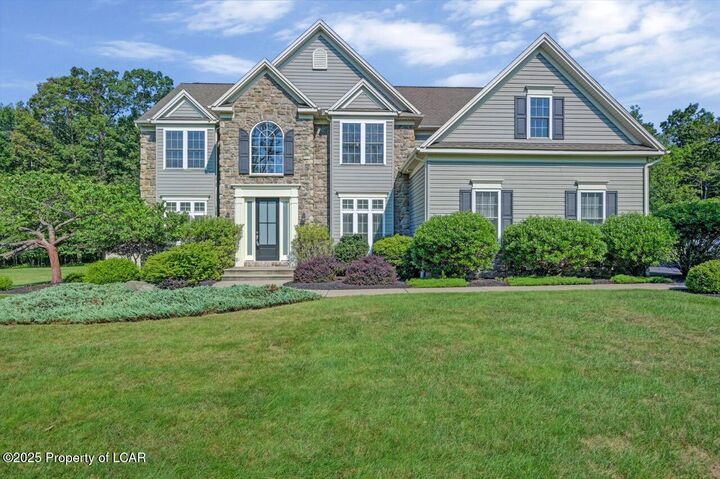 1012 Woodberry Drive  Mountain Top PA 18707 photo