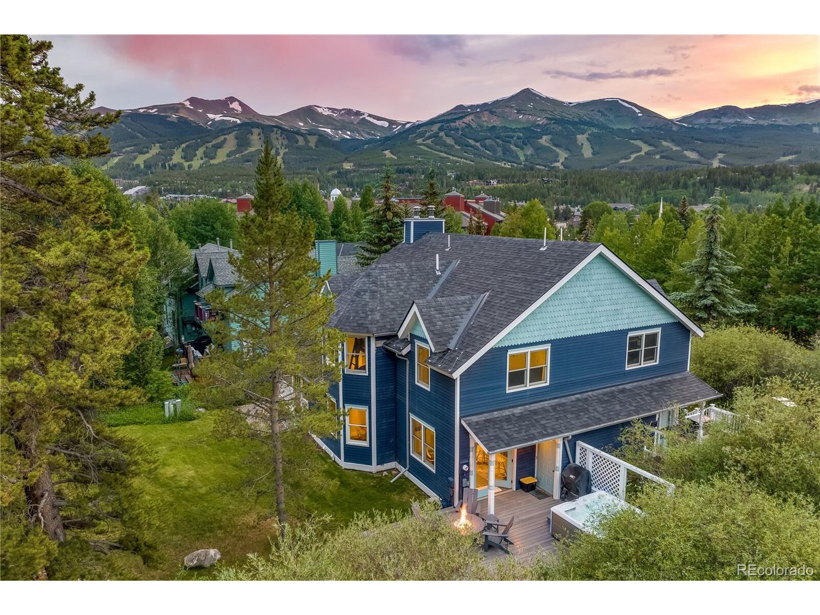 Property Photo:  196 Wellington Rd  CO 80424 